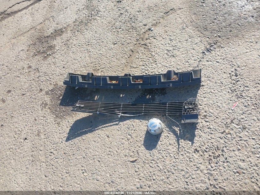 2005 Ford F-150 Stx/Xl/Xlt VIN: 1FTRF12W05NA08882 Lot: 43744196