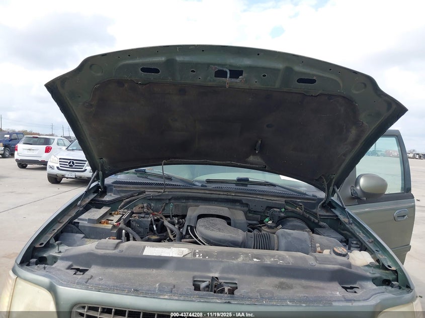 2001 Ford Expedition Eddie Bauer VIN: 1FMPU18L31LA71311 Lot: 43744208