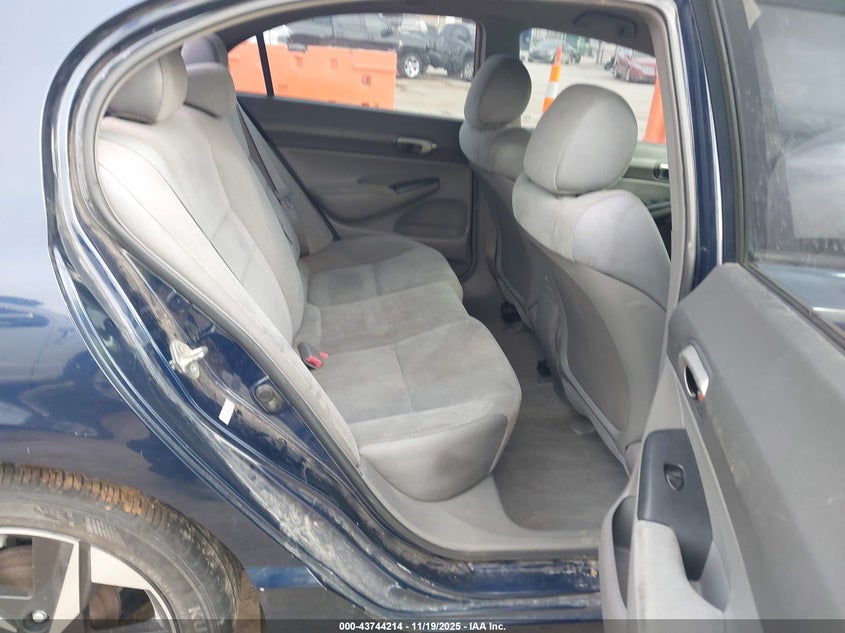 2008 Honda Civic Lx VIN: 1HGFA16568L023889 Lot: 43744214