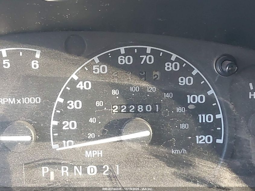 1997 Ford Explorer Eddie Bauer/Limited/Xlt VIN: 1FMDU32PXVZA75580 Lot: 43744225