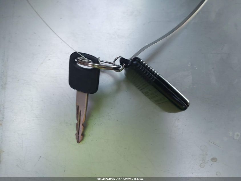 1997 Ford Explorer Eddie Bauer/Limited/Xlt VIN: 1FMDU32PXVZA75580 Lot: 43744225