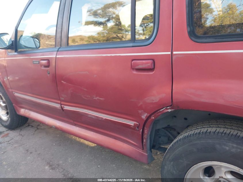 1997 Ford Explorer Eddie Bauer/Limited/Xlt VIN: 1FMDU32PXVZA75580 Lot: 43744225