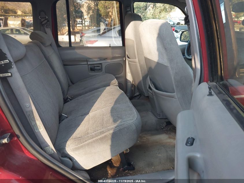 1997 Ford Explorer Eddie Bauer/Limited/Xlt VIN: 1FMDU32PXVZA75580 Lot: 43744225