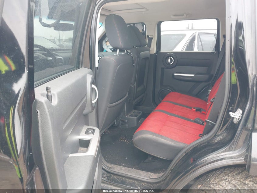 2007 Dodge Nitro Slt/Rt VIN: 1D8GU58697W669529 Lot: 43744257