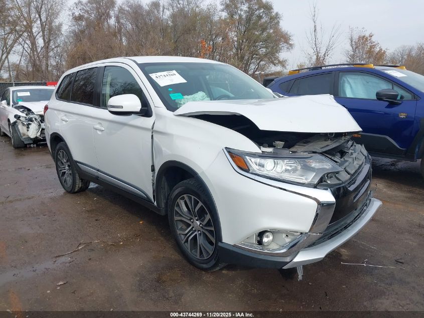 MITSUBISHI OUTLANDER SE