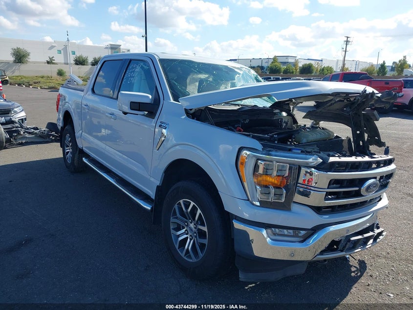 FORD F-150 LARIAT