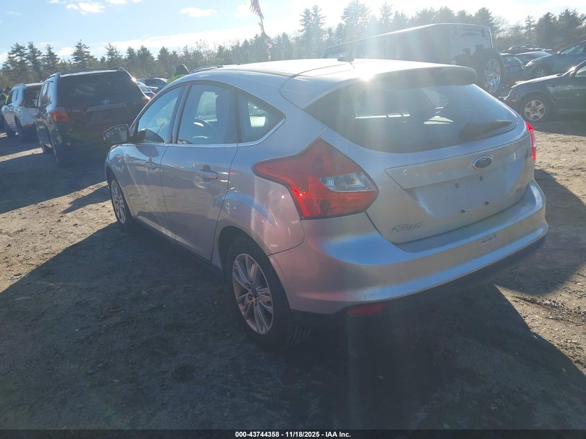 1FAHP3M22CL229185 2012 FORD FOCUS photo no. 3