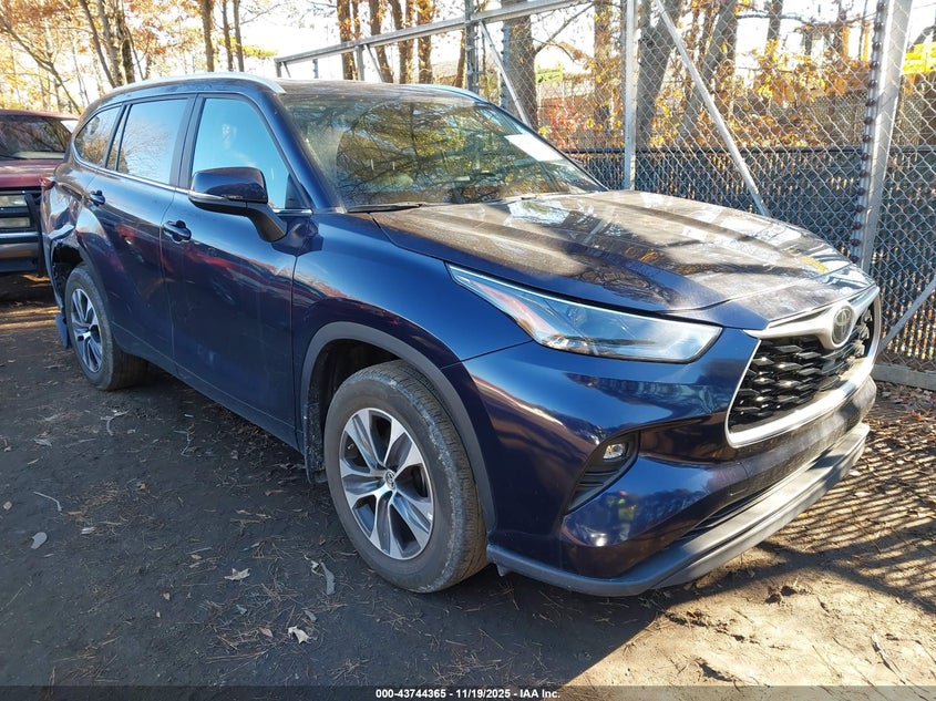 TOYOTA HIGHLANDER XLE