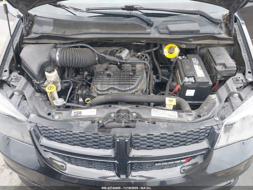 2015 Dodge Grand Caravan Se VIN: 2C4RDGBGXFR625972 Lot: 43744405