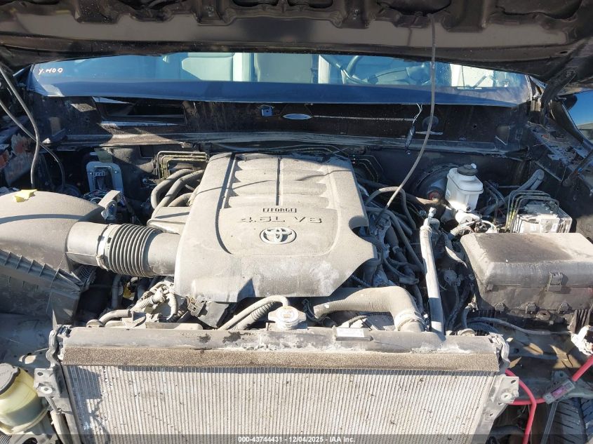 2019 Toyota Tundra Sr 4.6L V8 VIN: 5TFUM5F17KX084072 Lot: 43744431