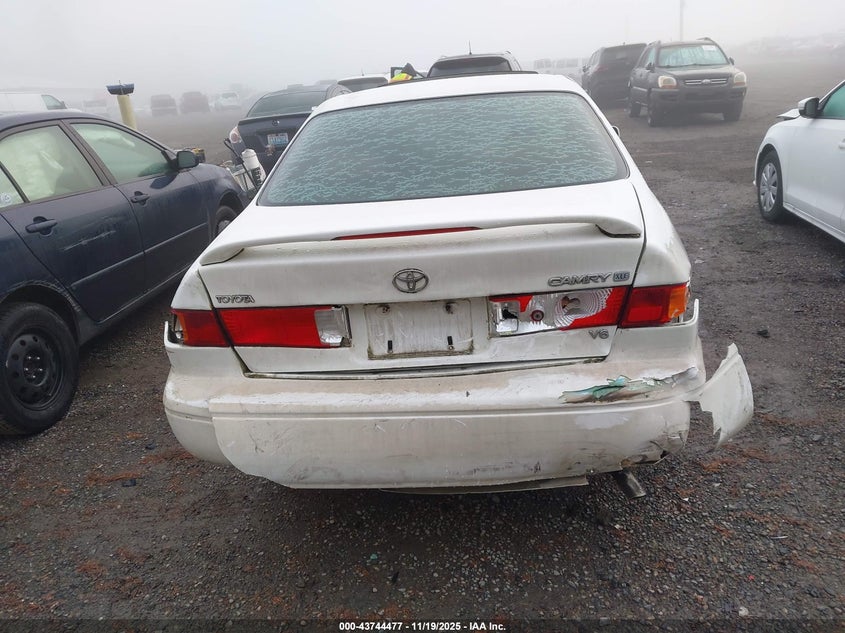 2000 Toyota Camry Xle V6 VIN: JT2BF28KXY0286758 Lot: 43744477