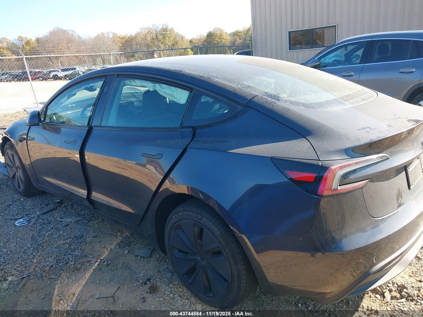 2025 Tesla Model 3 Long Range Rear-Wheel Drive/Standard VIN: 5YJ3E1EA3SF988711 Lot: 43744584