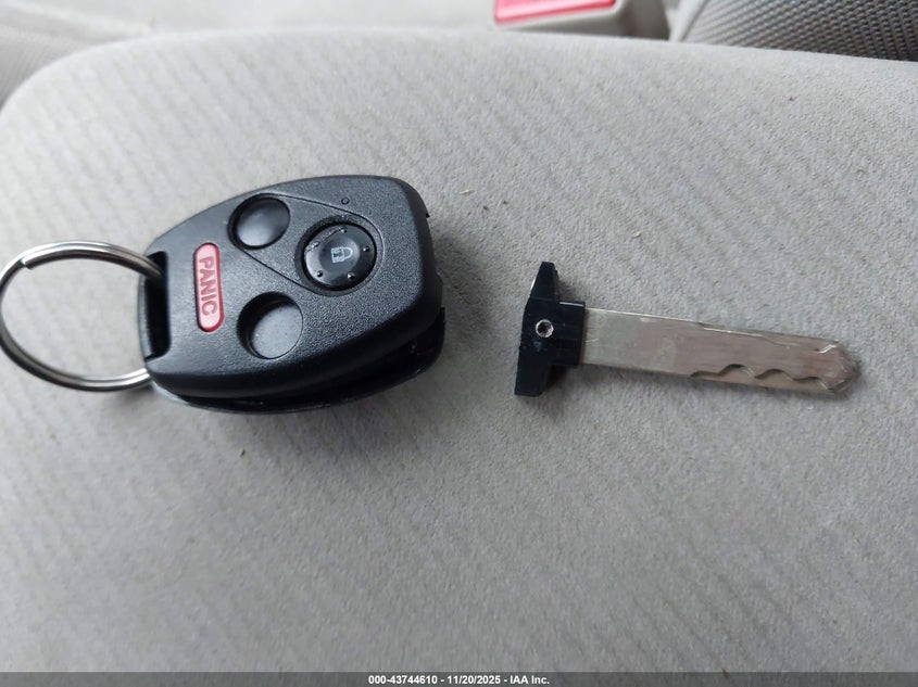 2009 Honda Civic Lx VIN: 19XFA16539E051349 Lot: 43744610