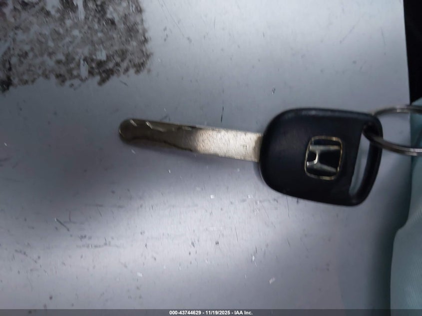 2004 Honda Cr-V Ex VIN: JHLRD78864C013440 Lot: 43744629