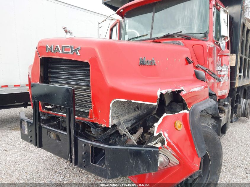 2000 Mack 600 Ch600 VIN: 1M1AA18Y6YW120928 Lot: 43744655