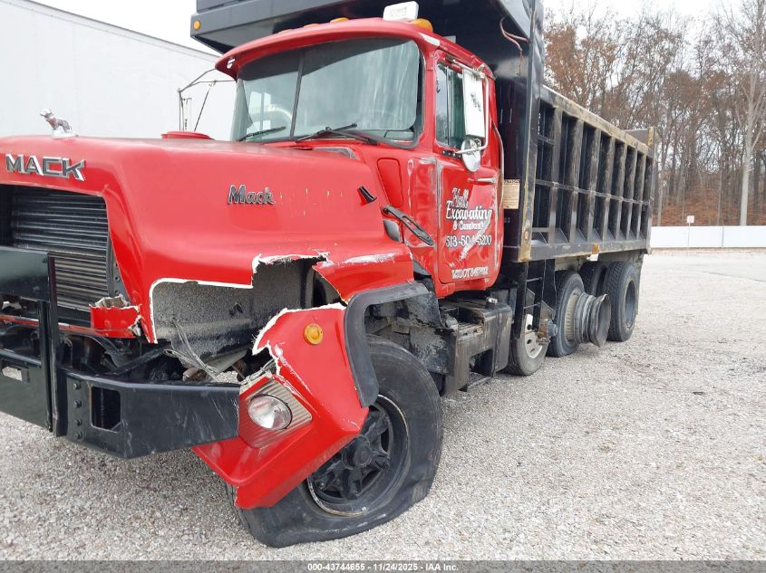 2000 Mack 600 Ch600 VIN: 1M1AA18Y6YW120928 Lot: 43744655