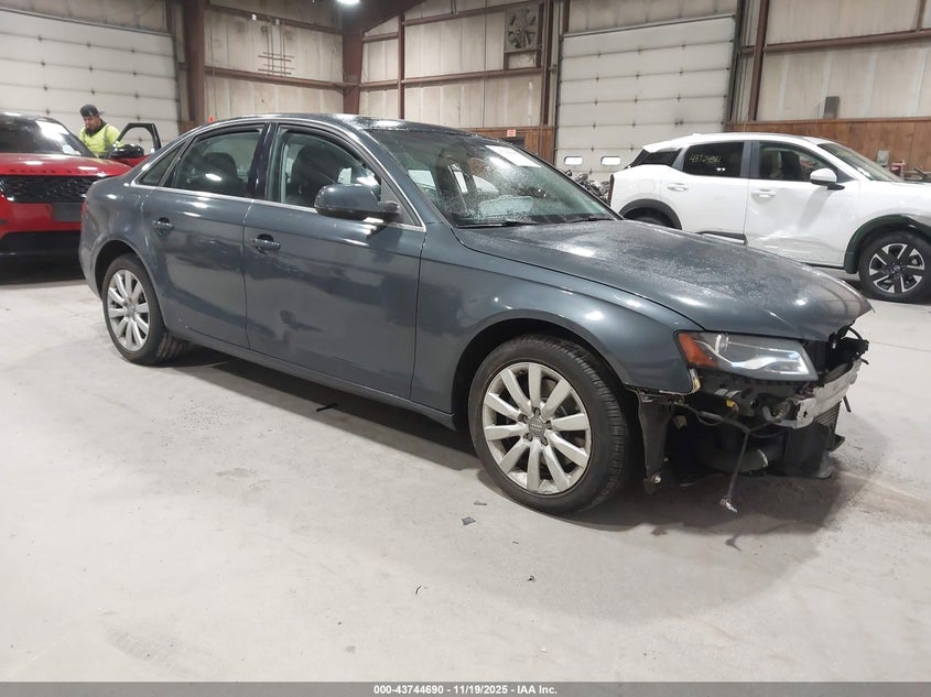 AUDI A4 2.0T PREMIUM