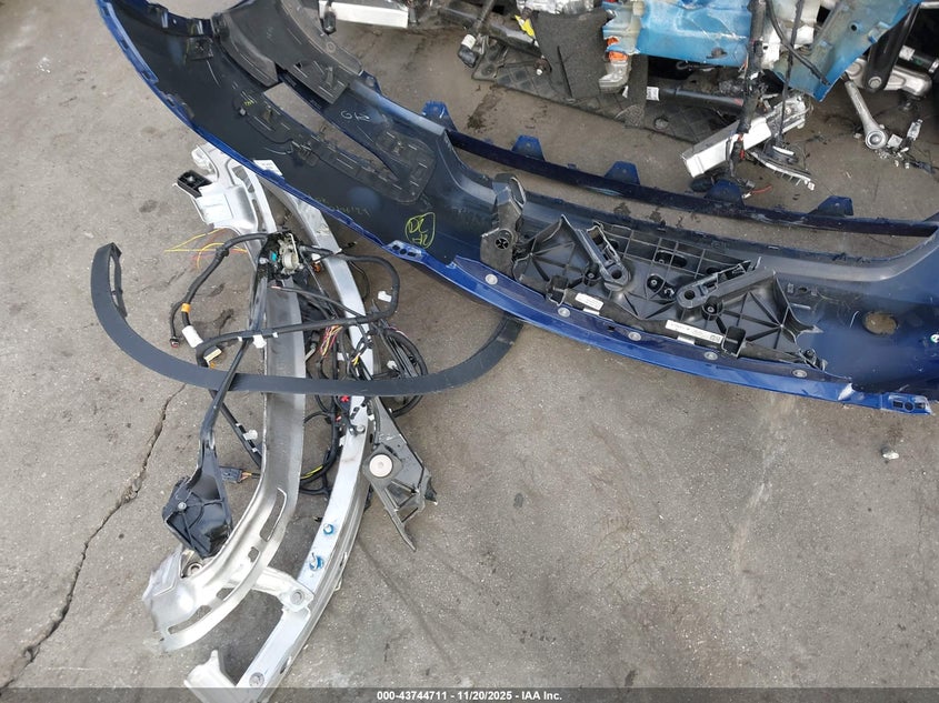 2021 Tesla Model Y Long Range Dual Motor All-Wheel Drive VIN: 5YJYGDEE1MF218269 Lot: 43744711