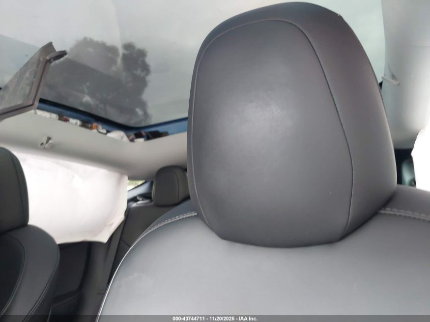 2021 Tesla Model Y Long Range Dual Motor All-Wheel Drive VIN: 5YJYGDEE1MF218269 Lot: 43744711