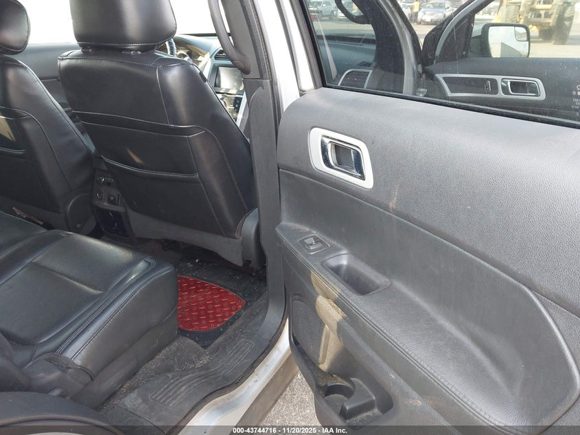 1FMHK7F8XCGA66484 2012 FORD EXPLORER photo no. 8