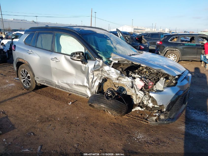 TOYOTA COROLLA CROSS SE