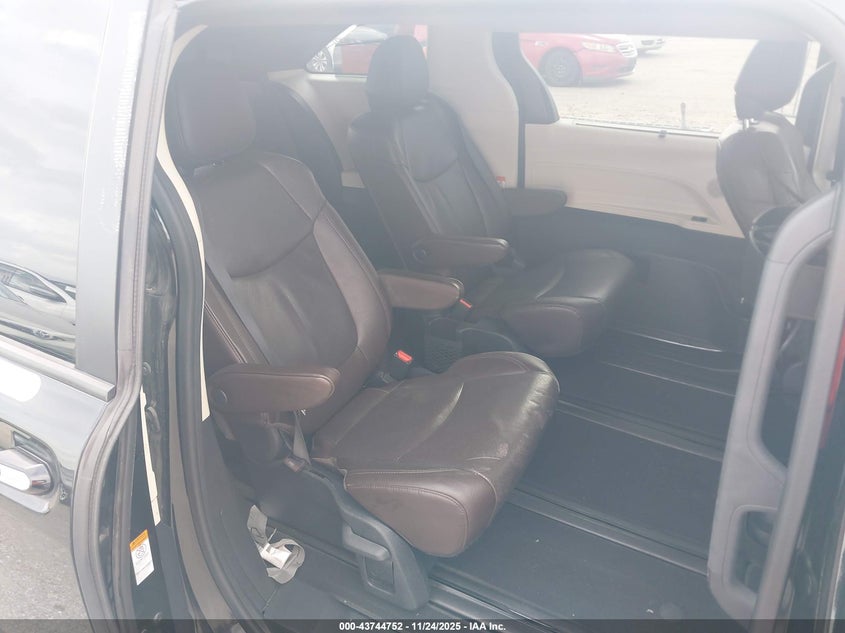 5TDESKFC5PS104276 2023 TOYOTA SIENNA photo no. 8