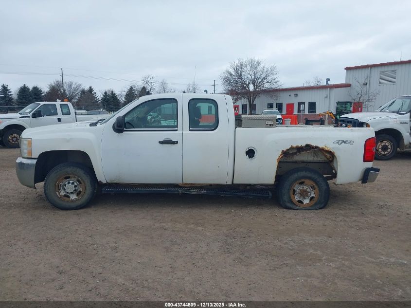2008 Chevrolet Silverado 2500Hd Work Truck VIN: 1GCHK29K68E203325 Lot: 43744809