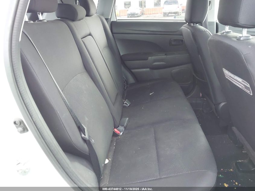 2015 Mitsubishi Outlander Sport Es VIN: 4A4AR3AW2FE035397 Lot: 43744812