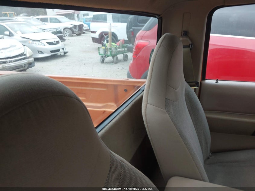 2000 Ford Ranger Xl/Xlt VIN: 1FTYR10V0YTA68562 Lot: 43744821