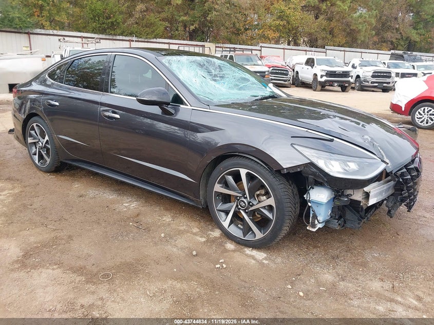 HYUNDAI SONATA SEL PLUS