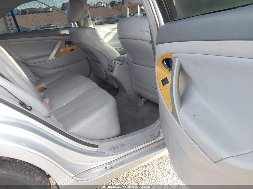 2007 Toyota Camry Xle V6 VIN: 4T1BK46K67U504876 Lot: 43744858