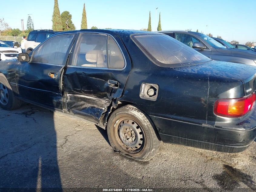 1995 Toyota Camry Le VIN: JT2GK12E5S0124624 Lot: 43744869