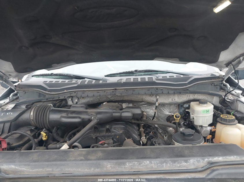 2017 Ford F-550 Chassis Xl VIN: 1FDUF5GY2HDA03006 Lot: 43744893