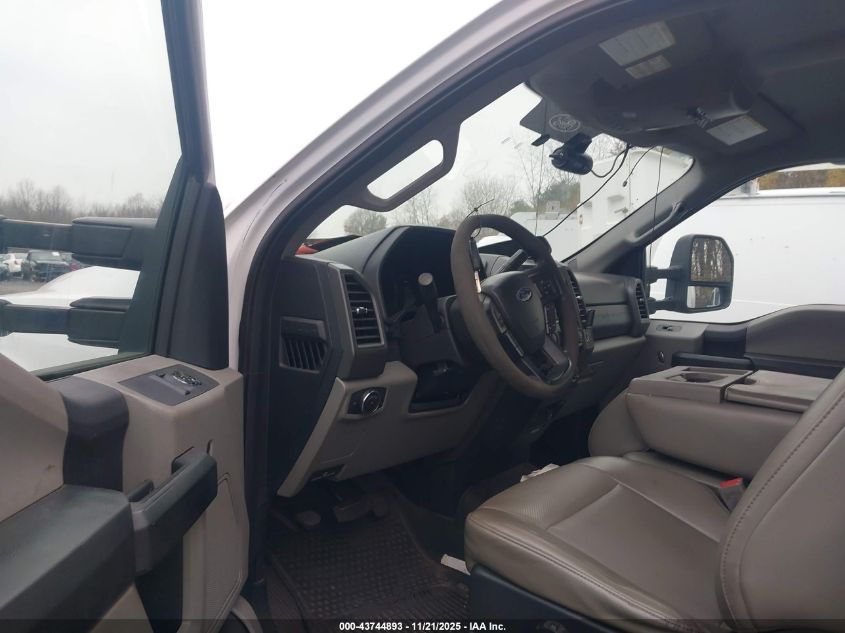 2017 Ford F-550 Chassis Xl VIN: 1FDUF5GY2HDA03006 Lot: 43744893