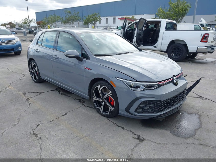 VOLKSWAGEN GOLF GTI 2.0T SE