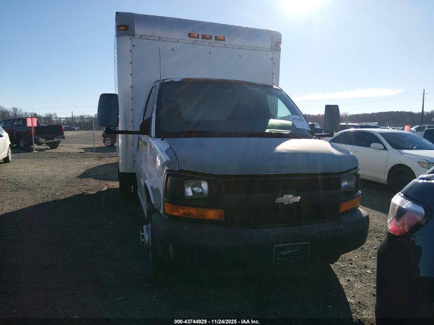 2009 Chevrolet Express Cutaway Work Van VIN: 1GBHG31C691177138 Lot: 43744929