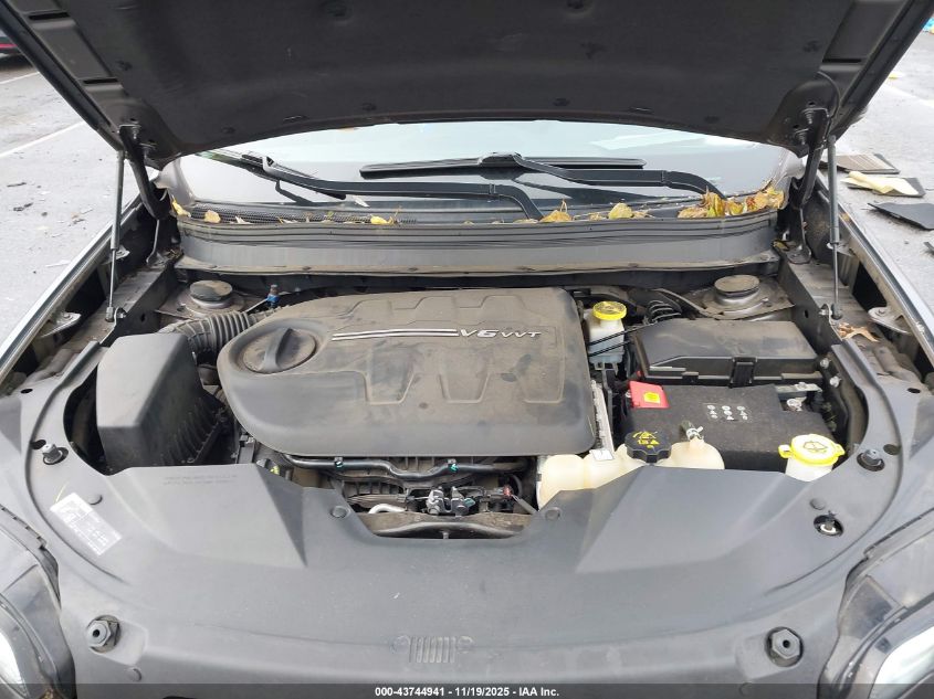 2019 Jeep Cherokee Limited 4X4 VIN: 1C4PJMDX0KD267998 Lot: 43744941