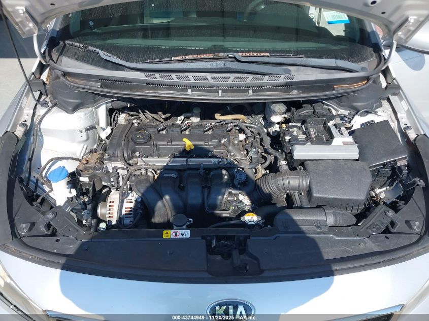 2018 Kia Forte Lx VIN: 3KPFL4A7XJE247250 Lot: 43744949