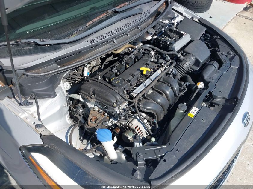 2018 Kia Forte Lx VIN: 3KPFL4A7XJE247250 Lot: 43744949