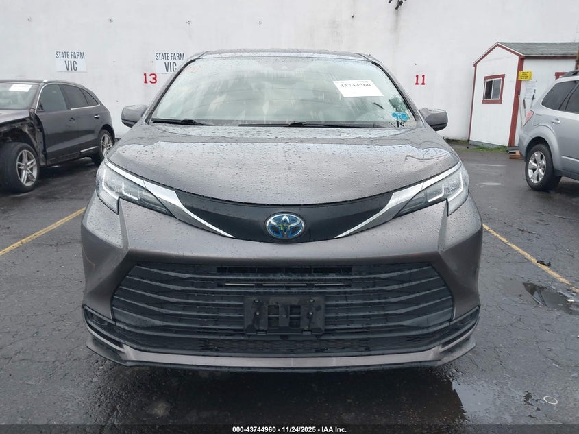 2021 Toyota Sienna Le VIN: 5TDKRKEC1MS026610 Lot: 43744960