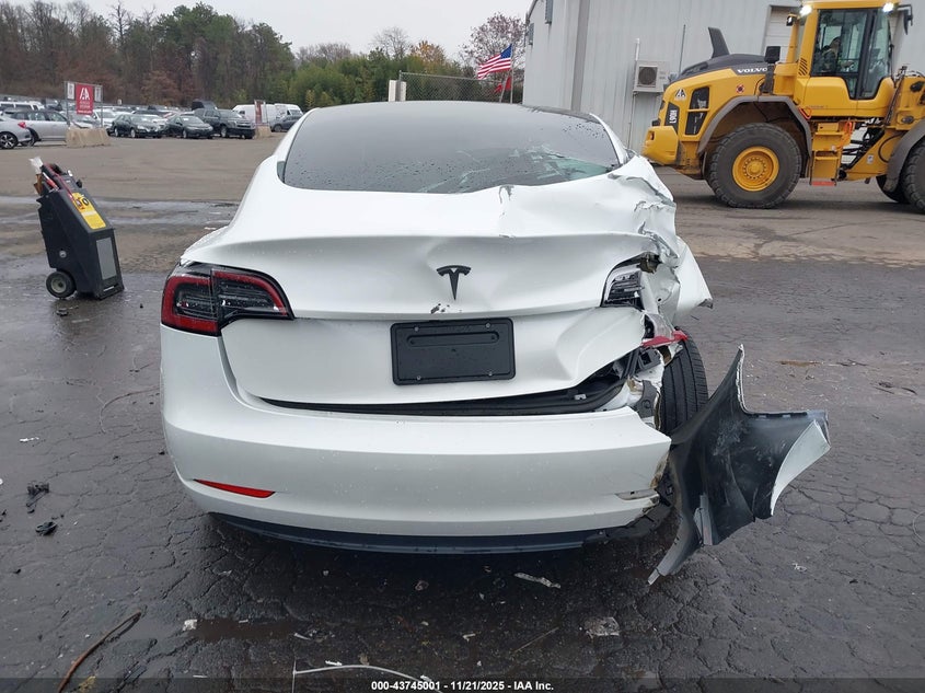 2023 Tesla Model 3 Rear-Wheel Drive VIN: 5YJ3E1EA2PF555646 Lot: 43745001