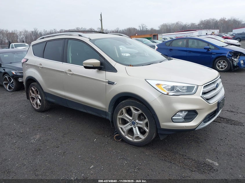 FORD ESCAPE TITANIUM