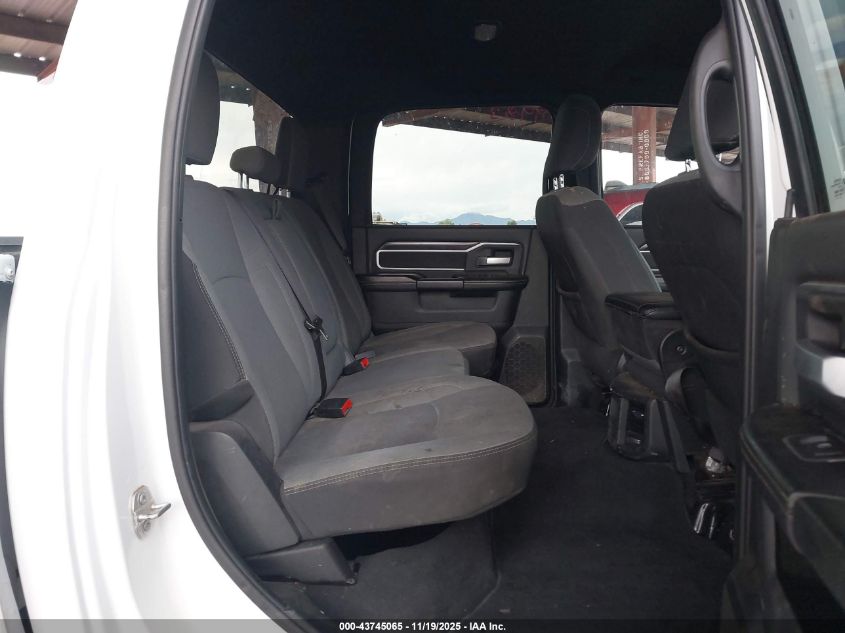 2024 Ram 3500 Big Horn 4X4 8' Box VIN: 3C63RRHL2RG344788 Lot: 43745065