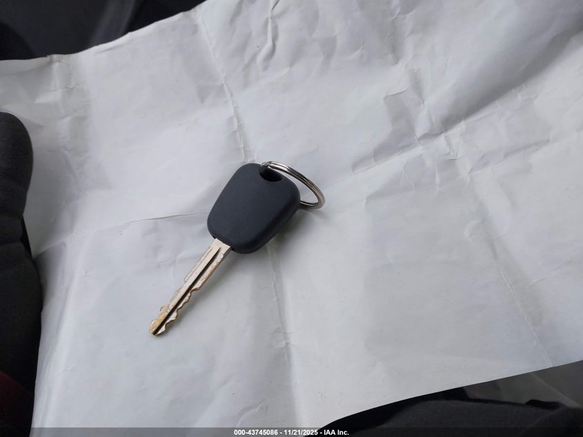 2008 Toyota Yaris VIN: JTDJT903585200123 Lot: 43745086