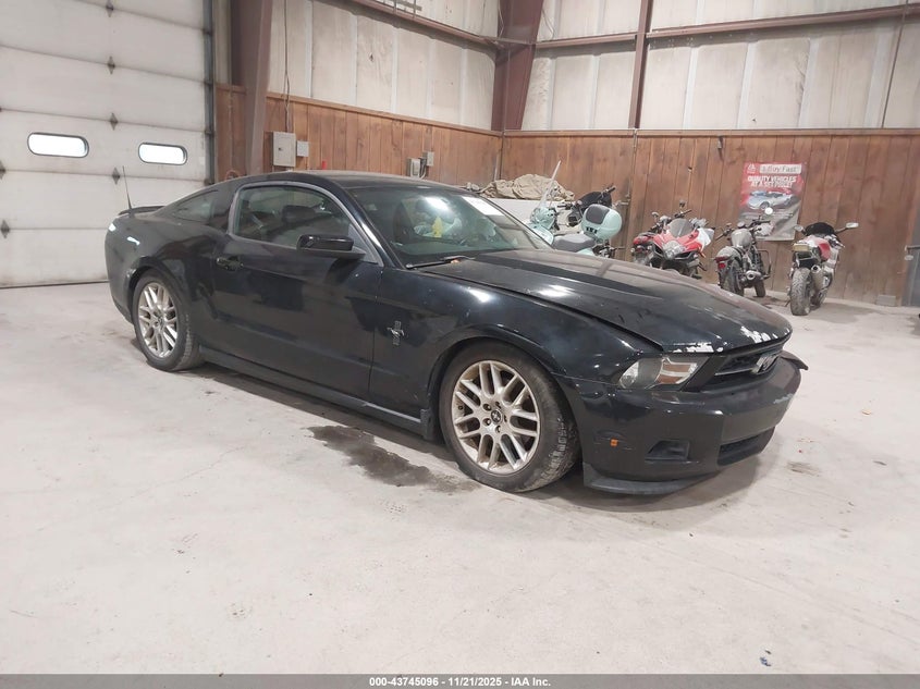 FORD MUSTANG V6 PREMIUM
