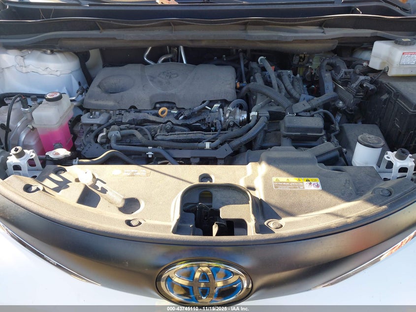 2022 Toyota Sienna Xle VIN: 5TDYRKEC7NS081431 Lot: 43745110