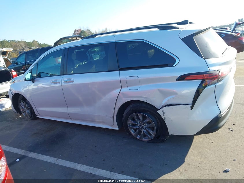 2022 Toyota Sienna Xle VIN: 5TDYRKEC7NS081431 Lot: 43745110
