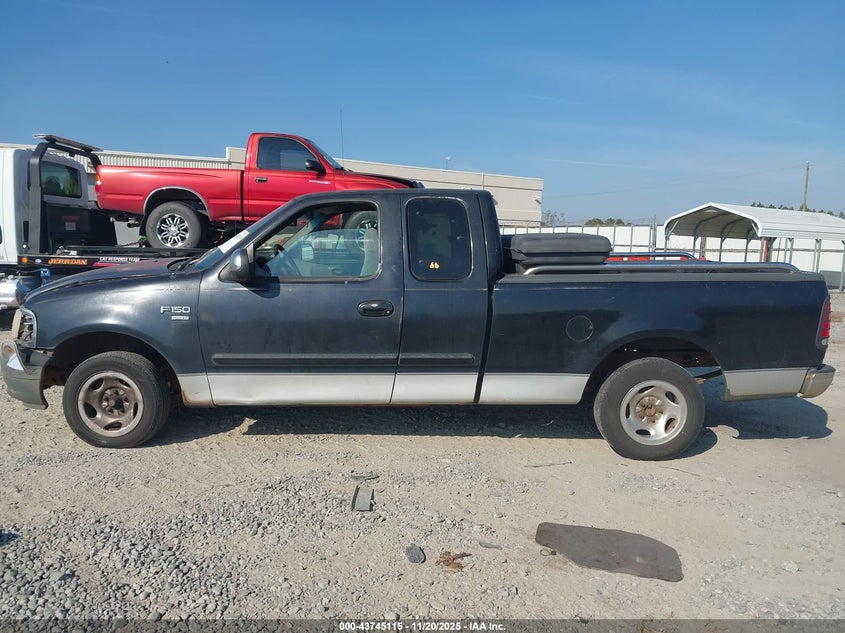 1999 Ford F-150 Lariat/Work Series/Xl/Xlt VIN: 1FTRX17W1XNA60899 Lot: 43745115