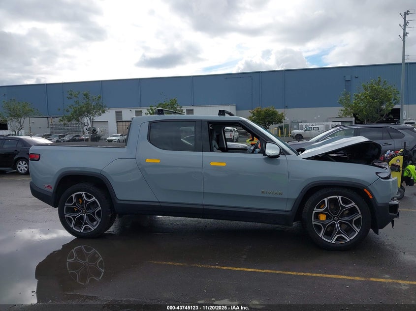 2023 Rivian R1T Adventure Quad Motor Large Pack VIN: 7FCTGAAA0PN022500 Lot: 43745123