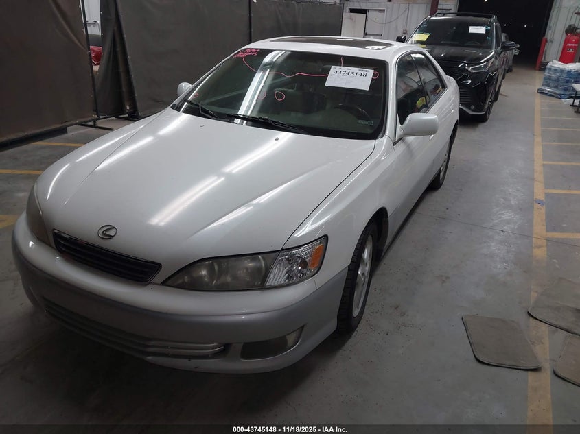 JT8BF28G8Y5102180 2000 LEXUS ES photo no. 2